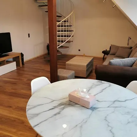 شقة Helle Maisonnette Penthouse *